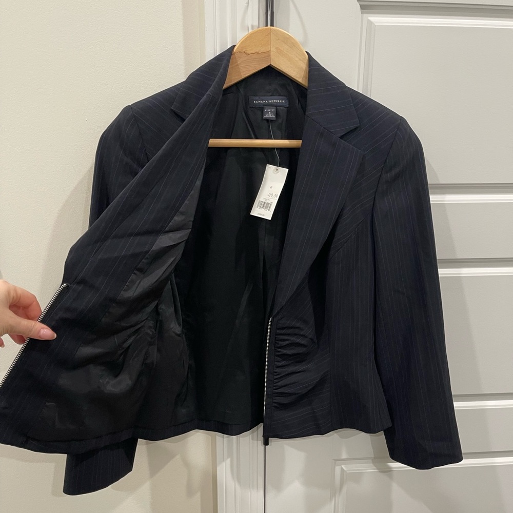 NEW Banana Republic Women’s Black Wool Zip-up Blazer Jacket Coat, size 6 - Picture 4 of 9